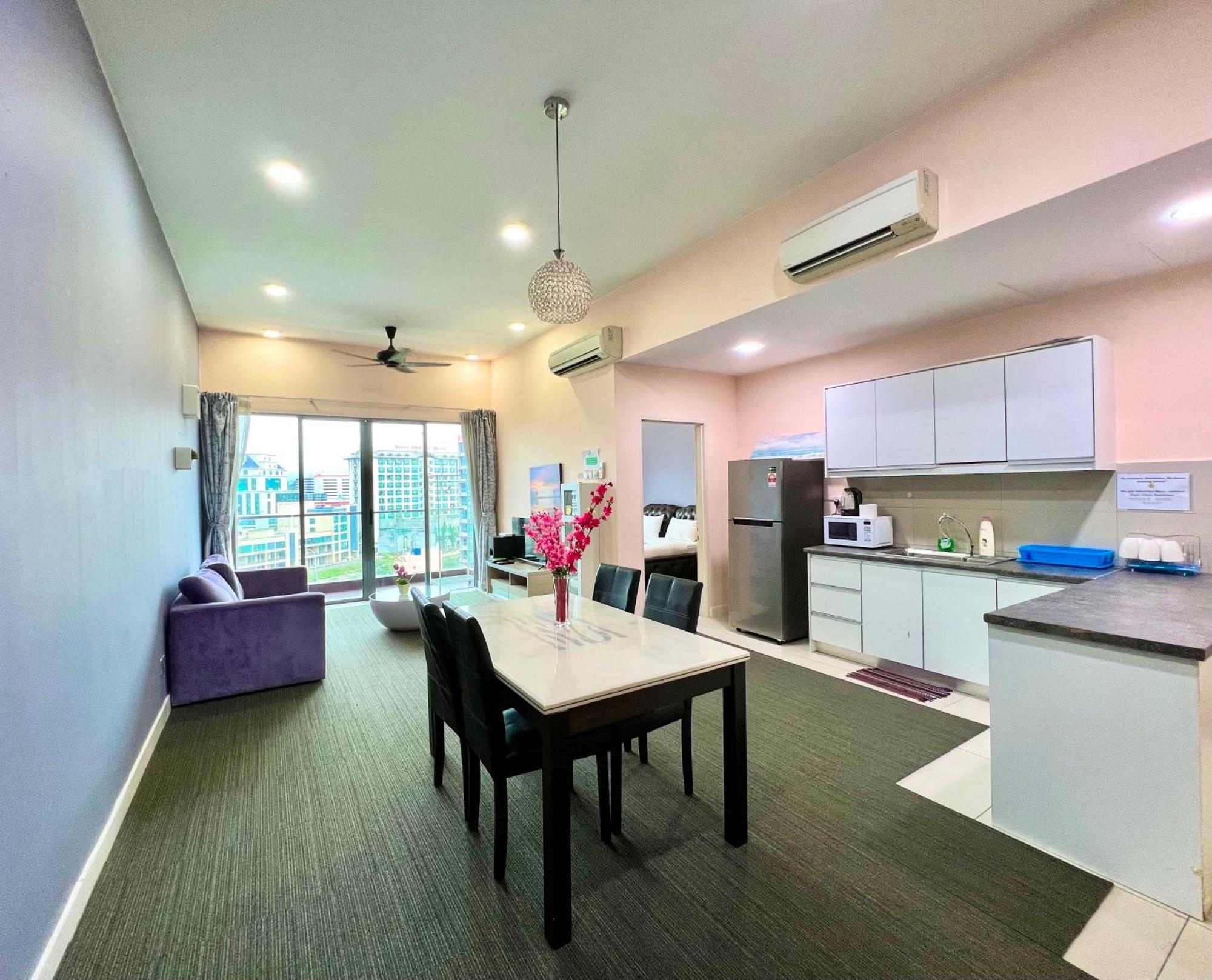 Capital O 90987 The Loft Residences Homestay @ Imago Shopping Mall 2 Kota Kinabalu Exterior photo